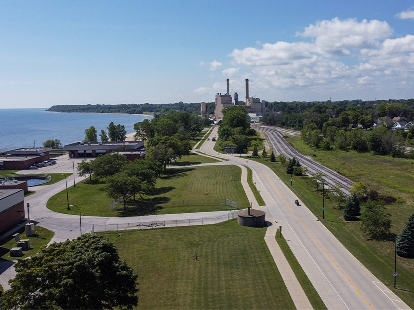 Manitowoc Public Utilities’ Lakefront coal plant in distance