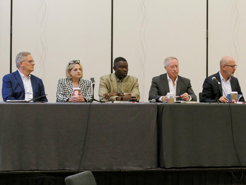 From left: Patrick Scully, Maine Public Service Commission; Karen Onaran, ELCON; Aubrey Johnson, MISO; Neil Millar, CAISO; Johannes Pfeifenberger, Brattle Group.